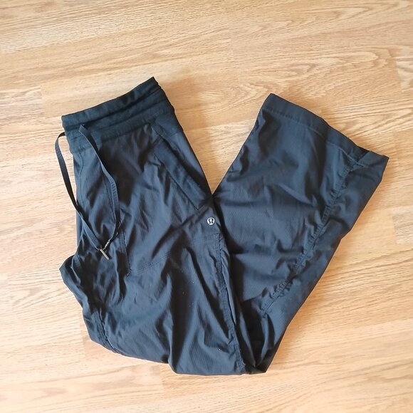Lululemon Dance Studio Mid Rise Pant *Short* Size 8 - Picture 5 of 9